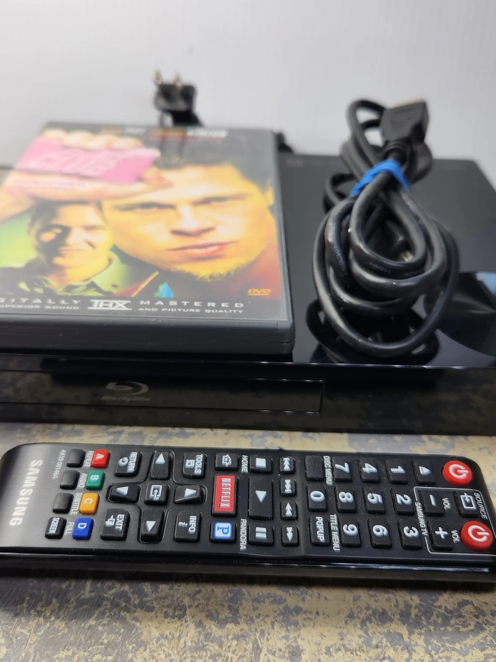 Samsung Blu-ray Player Bundle in Black with Black Remote